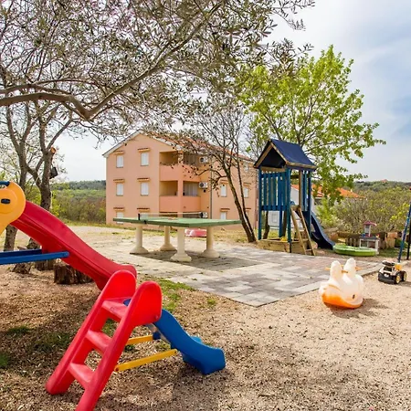 Pansion-tina-apartman-1 * Silo (Krk)