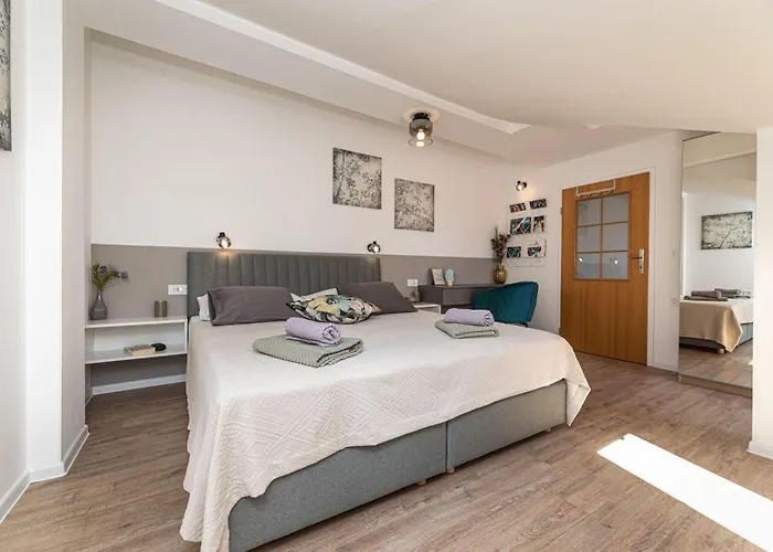 Lejlighed Pansion-tina-apartman-1